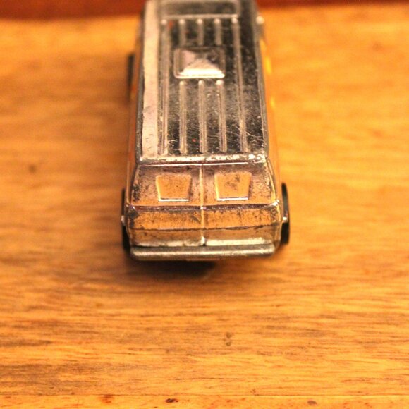1974 Hot Wheels Super Van Chrome Red Yellow Flames Diecast Hong Kong - Picture 3 of 9